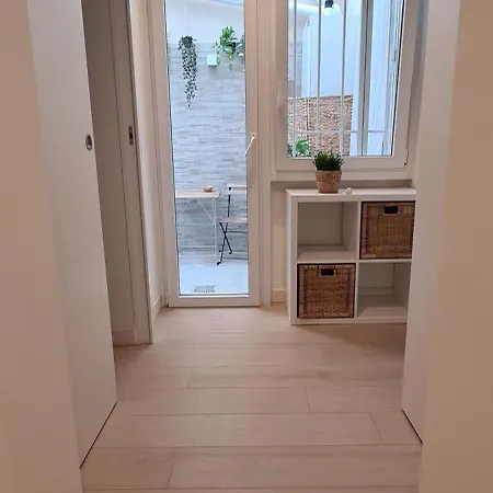 Trastevere Incantevole Con Patio Esterno Privato
