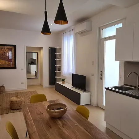 Διαμέρισμα Trastevere Incantevole Con Patio Esterno Privato Ρώμη